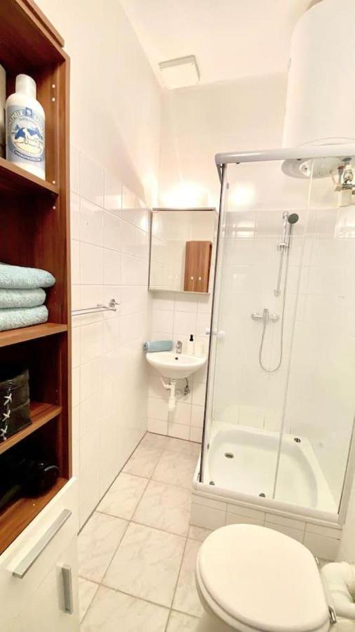 Amazonian Jungle Apartment In ウィーン エクステリア 写真